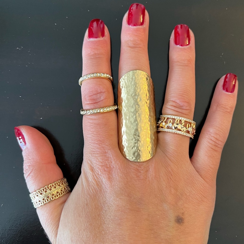 Costume Jewelry - brasstone hammered texture ring - elastic band adjustable